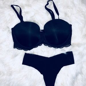 NWT Victoria’s Secret Bra size 34DD